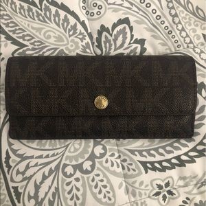 Michael Kors wallet